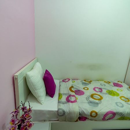 Nice Single Rooms For "Girls" Only In Dubai, Marina 外观 照片