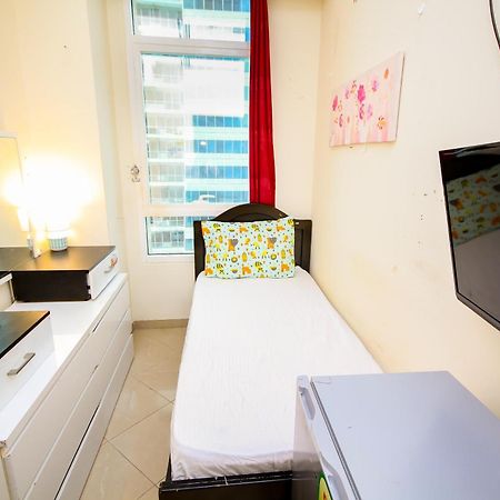 Nice Single Rooms For "Girls" Only In Dubai, Marina 外观 照片