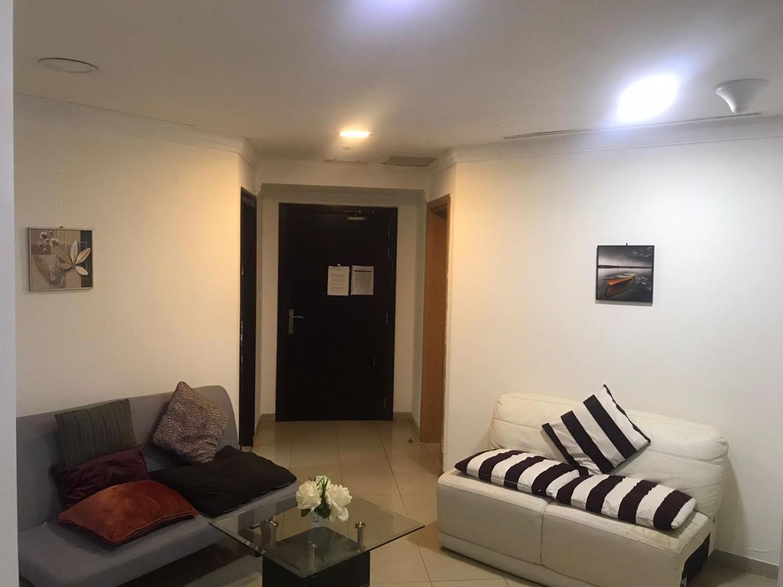 Nice Single Rooms For "Girls" Only In Dubai, Marina 外观 照片