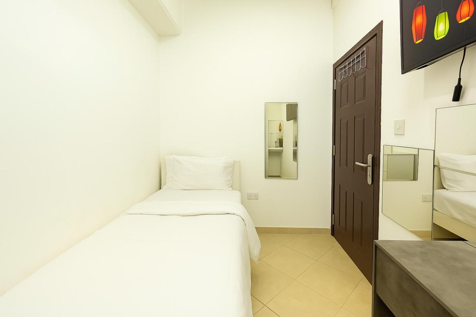 Nice Single Rooms For "Girls" Only In Dubai, Marina 外观 照片