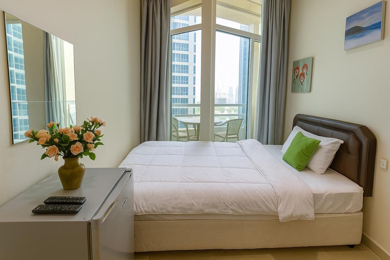 Nice Single Rooms For "Girls" Only In Dubai, Marina 外观 照片