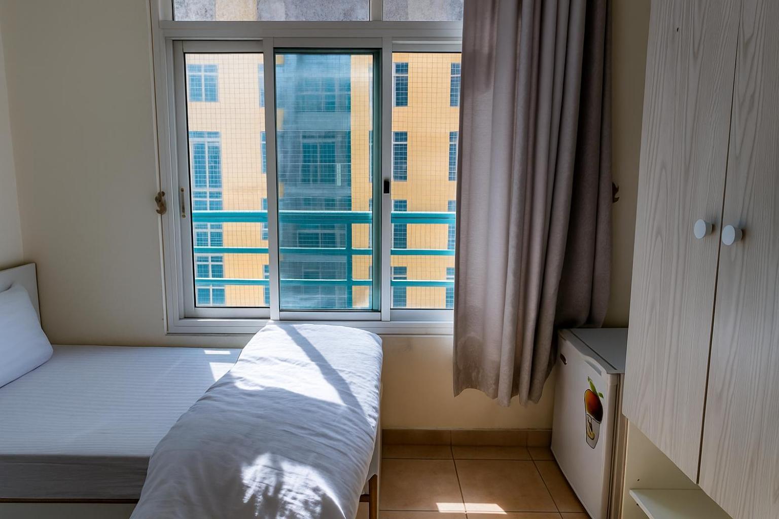 Nice Single Rooms For "Girls" Only In Dubai, Marina 外观 照片