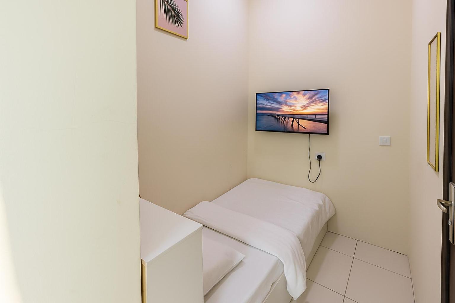 Nice Single Rooms For "Girls" Only In Dubai, Marina 外观 照片