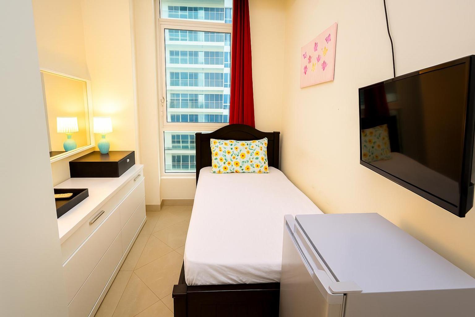 Nice Single Rooms For "Girls" Only In Dubai, Marina 外观 照片